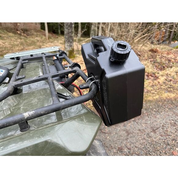 ATV LAB Brakett Bensinkanne for 3 og 5 liter