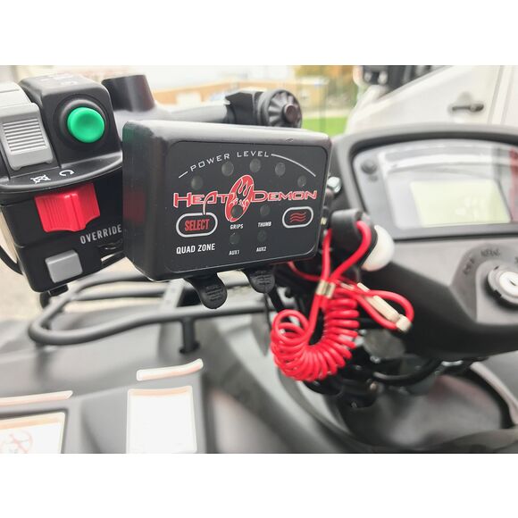 SYMTEC ATV håndtaksvarmer med tommelvarmer 4-soners SYMTEC Lock-On + setevarme, pakke