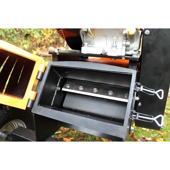 Iron Baltic (IB) Flismaskin / Flishugger PRO-14HP