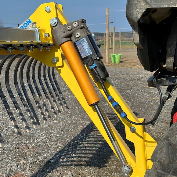 Iron Baltic (IB) IB Receiver Mount System Hydraulisk for 2 tommers mottaker/brakett